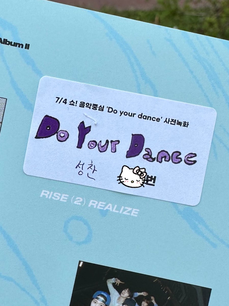 daeunees's tweet photo. 해삐천일 ~~~~~ㅎㅎㅎㅎ 👩🏻‍❤️‍💋‍👩🏻👩🏻‍❤️‍💋‍👩🏻👩🏻‍❤️‍💋‍👩🏻👩🏻‍❤️‍💋‍👩🏻 https://t.co/vNifcN5fhv