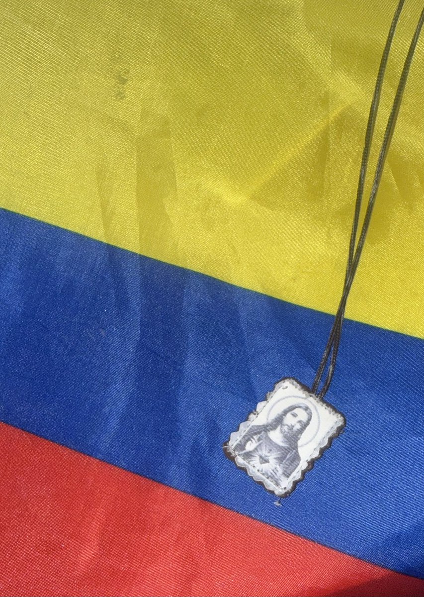 Wen010809's tweet photo. Inicia el segundo tiempo: Sagrado corazón de Jesús 1 - Chamán 0 💛💙❤️

@Bancolombia 

#HagamosHistoria https://t.co/8PoFcjg7R7