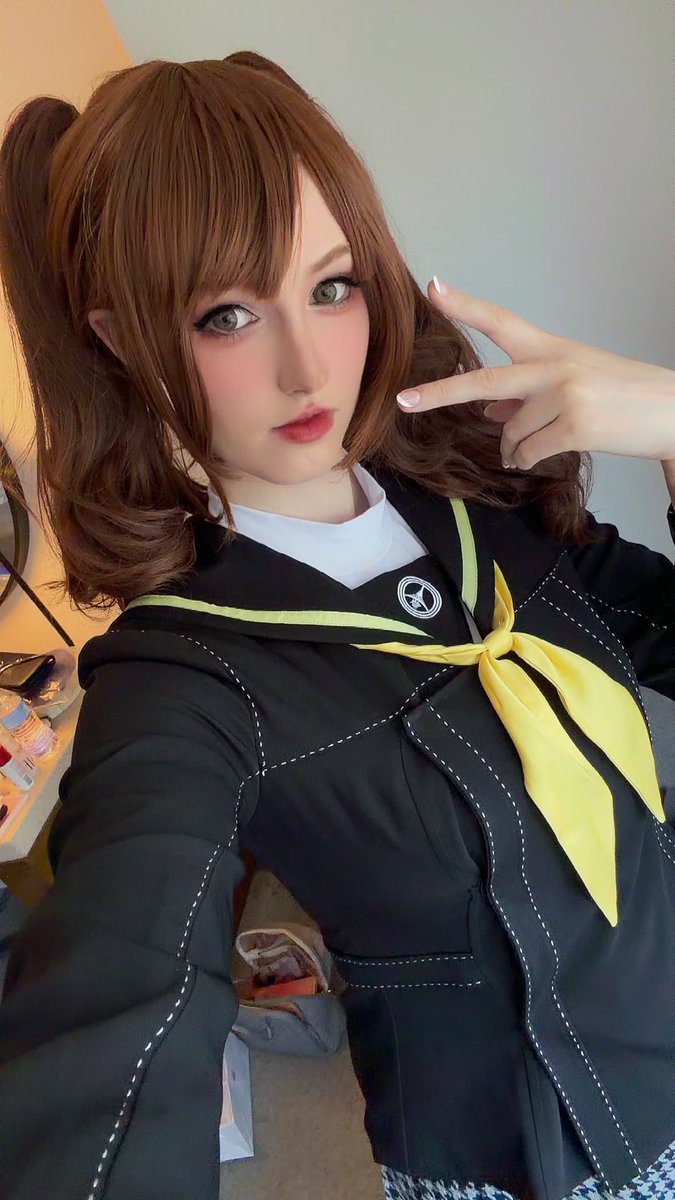 toothbrushchan's tweet photo. PERSONA!! https://t.co/oPCCNEEdsI
