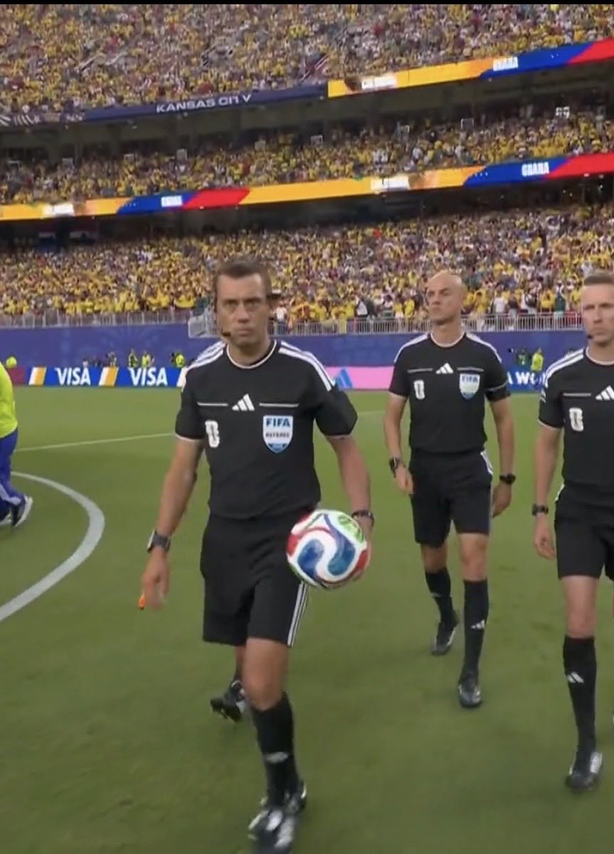 SchrodingerElk's tweet photo. @LTrossard Be honest… are you secretly refereeing Colombia vs Ghana today?
#COLGHA @FIFAWorldCup https://t.co/XTgwUPgzUY