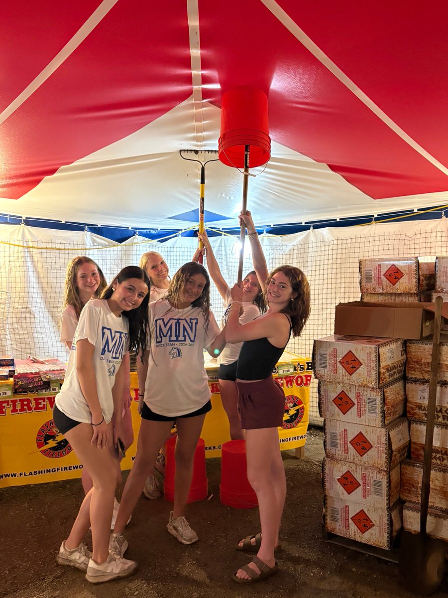 MNHSActivities's tweet photo. Even w/rain these ladies are working so you can get your fireworks @ 168th Harrison! We will be open on the 4th as well. Help support MN Activities! @dt_MillardNorth @MillardNorthHS 
@MillardNorthMBC https://t.co/XjNM7pcH4u