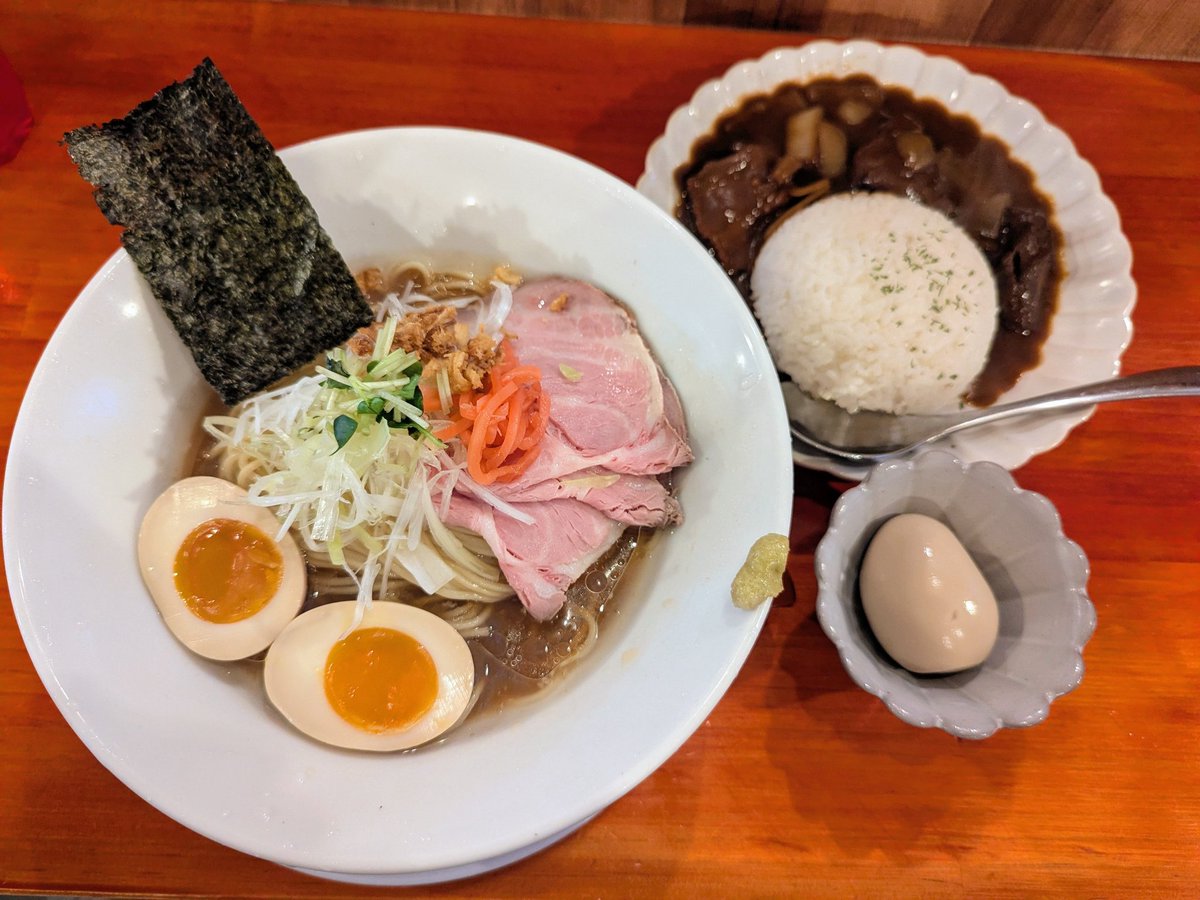 vegaking13's tweet photo. 7/4 昼
コットンポット (水戸)
鶏冷やし中華＋味玉
＋牛タンしちゅーごはん https://t.co/Rk6MDyHTnm