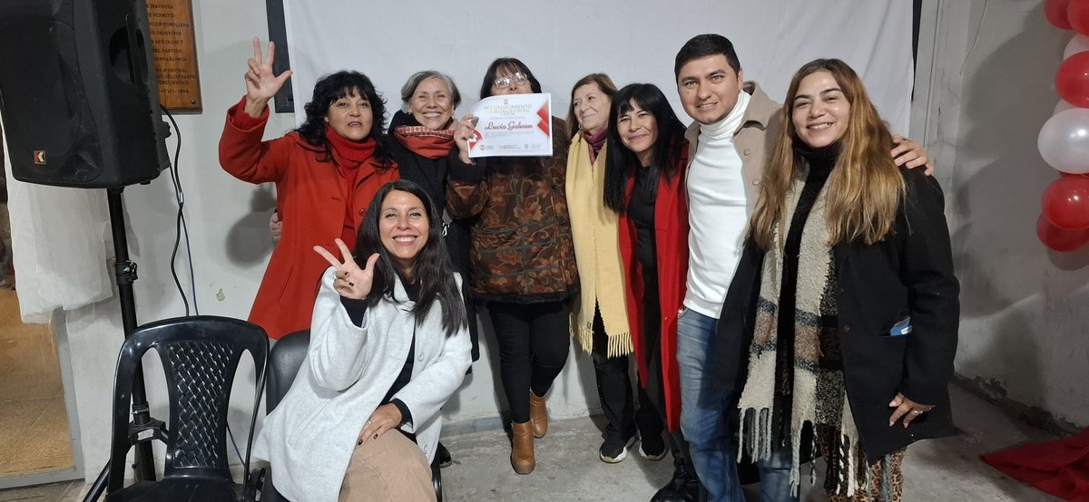 ml_moreno810's tweet photo. Mujeres que abrieron camino!
Inauguración de la galeria de #MujeresRadicales  en Comité Capital #Catamarca. Nos acompañaron @maluisastorani  @orsenix   de la @OficinaProtocVG 
@bettygu_13  de la @_aradicalddhh 

#135añosdelaUCR 
#EsConNosotras https://t.co/4H31XcduPA