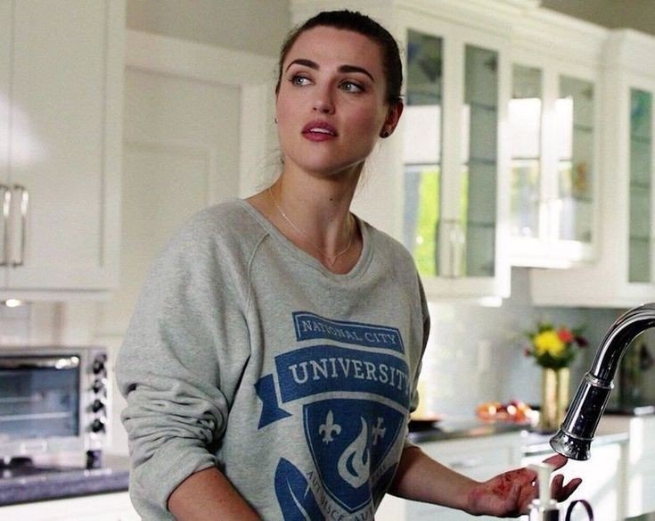 zuno_eli's tweet photo. Katie McGrath 💚 https://t.co/LeqsRWuyFv