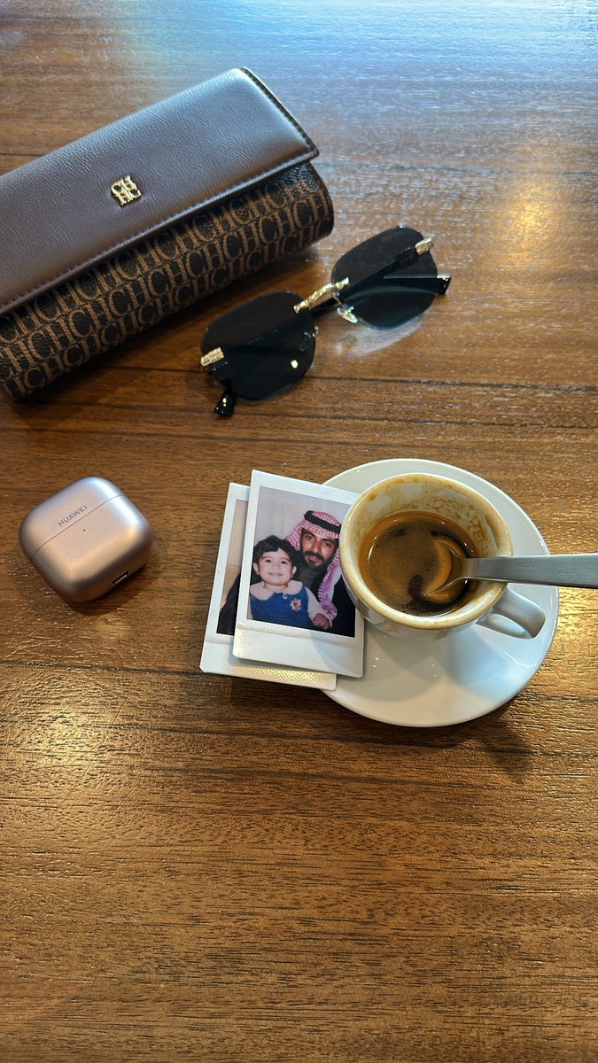 gso4_'s tweet photo. - أطالع صورتك… والدنيا تسَكت شوي
كأن العمر بعدك ما عاد يعني لي . https://t.co/Q7QJvs2wqc