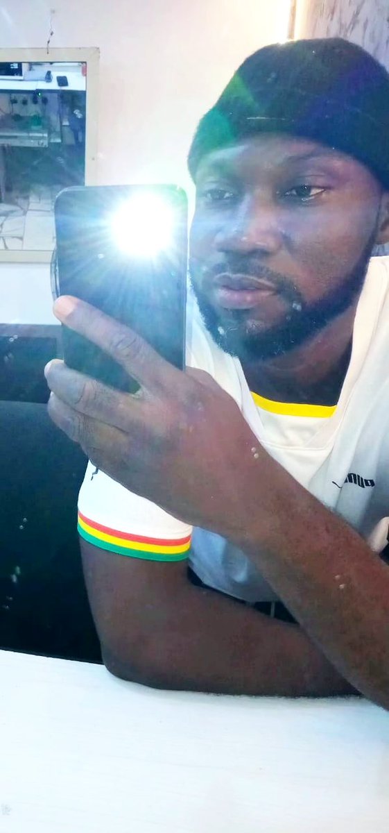 taiyetata's tweet photo. @GhanaBlackstars Proudly a Ghanaian born Nigeria...Go black stars 💯 https://t.co/6sioJdawiI