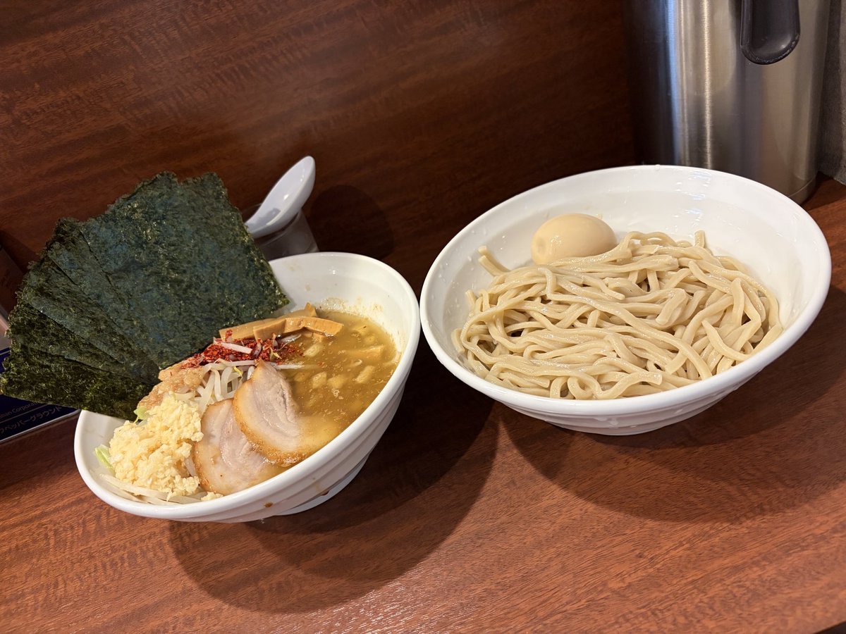 daisuke71113441's tweet photo. 麺屋づかちゃん　新杉田店
ラーメン　つけ麺変更
ＴＰ:生姜🫚海苔　全マシ
🥚ありがとうございます。
デフォつけ麺やっぱり旨いんです
😋ペロリでした。 https://t.co/nzPqkQmI7w
