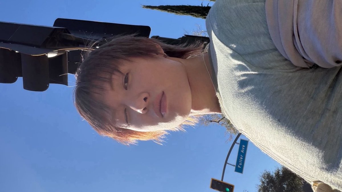 edwrsmartin's tweet photo. i will never get over these photos https://t.co/Xuu3K5PyOv