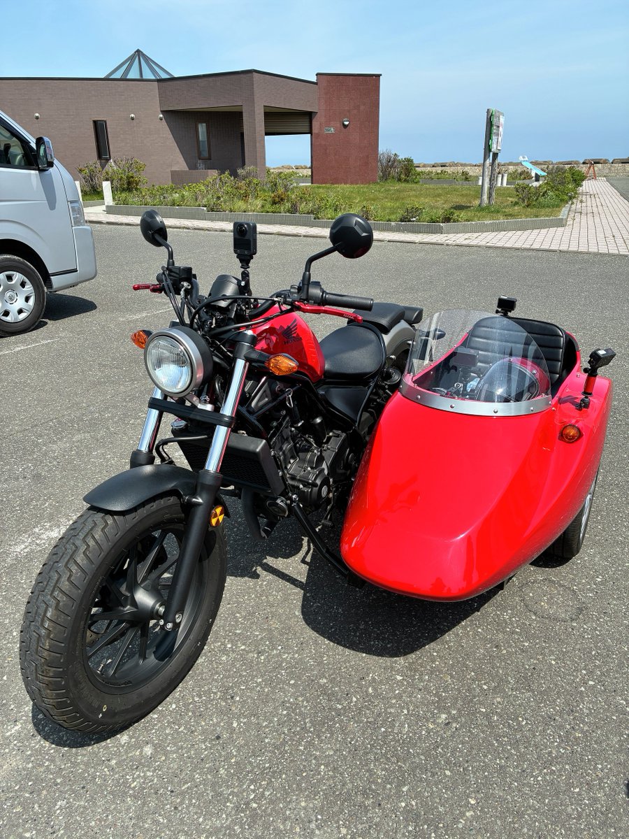 takatoshiland's tweet photo. 🏍️💨💨💨💨💨💨💨💨💨💨💨💨💨

／
　７月１２日（日）
　ごご４時５分から放送📺！！

『発見！タカトシランドSP
   走れ絶景！食べれ絶品！
　北海道サイドカー旅』！！！
＼

　#タカアンドトシ のお二人と
　#矢作兼 (おぎやはぎ)さん、
　#安藤なつ (メイプル超合金)さんが
　北海道・道北の絶景を巡ります✨

🏍️💨💨💨💨💨💨💨💨💨💨💨💨💨