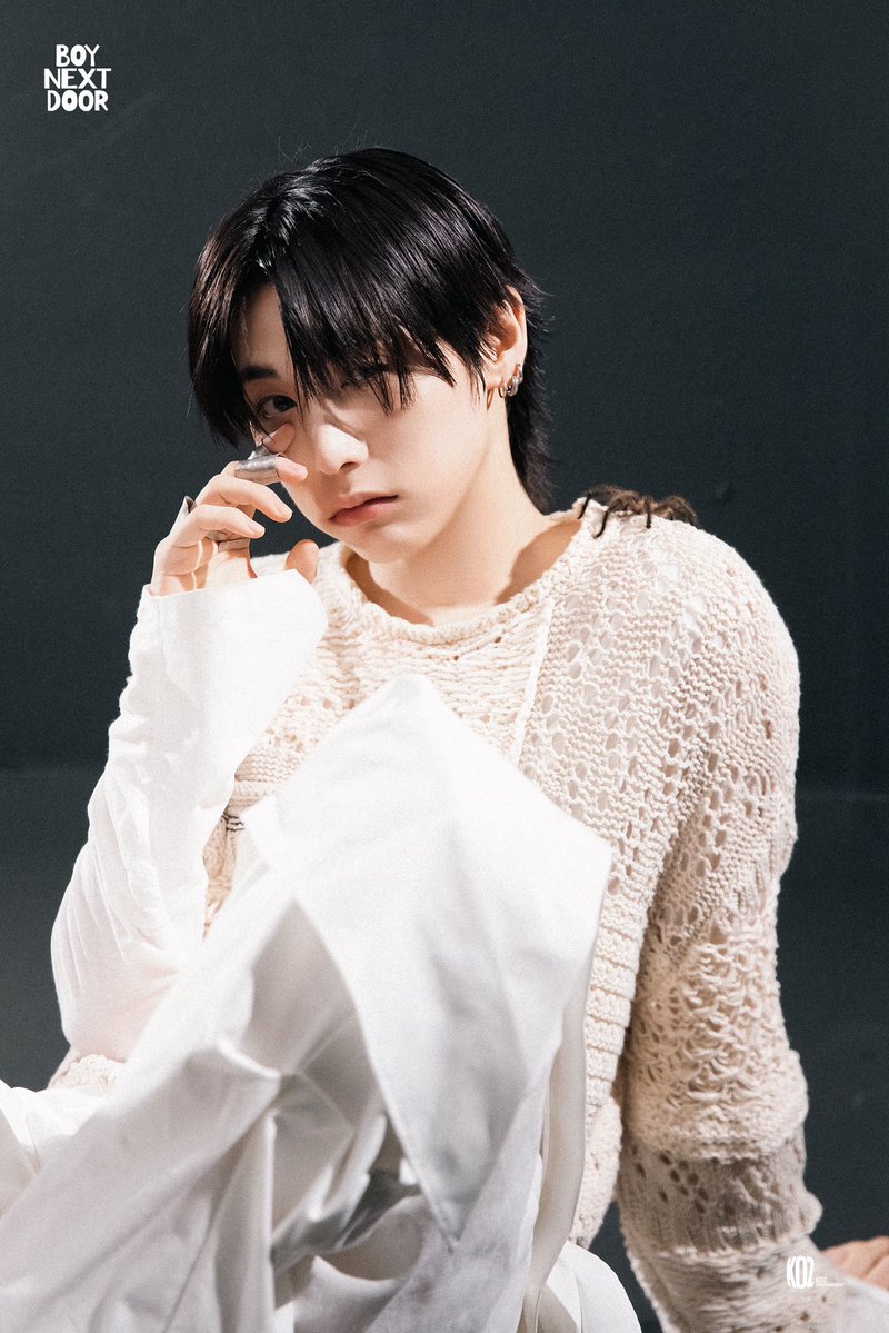 CATAESAN's tweet photo. [HOME] Concept Photo Behind Sketch #태산 https://t.co/a8sn9qakUQ