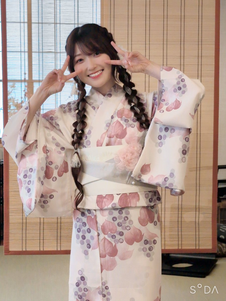 su_kawa_vg's tweet photo. 7/5(日)「薄井友里・川村玲奈のすーぱー☆かわちぃゆりれいしょん レク4～たにゃばた～」グッズオフショットをお届け📷

本日は薄井友里さんのオフショットです🩷
グッズ物販販売受付は7/4(土)20:00より開始！

詳細：https://t.co/cWSLJojMun
＃すーかわ https://t.co/eYfBNThalK