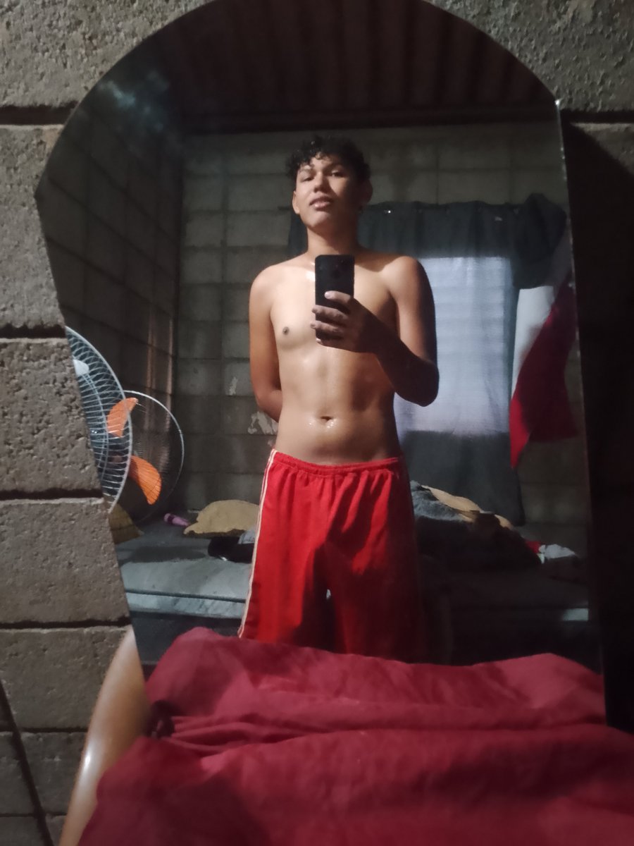 yordan pacheco 🇭🇳🥵🥵 tweet media