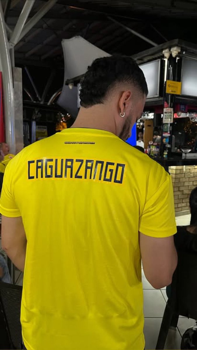 FelipeCagua's tweet photo. Vamos Colombia ! 🇨🇴 https://t.co/K0X7X3EAiU