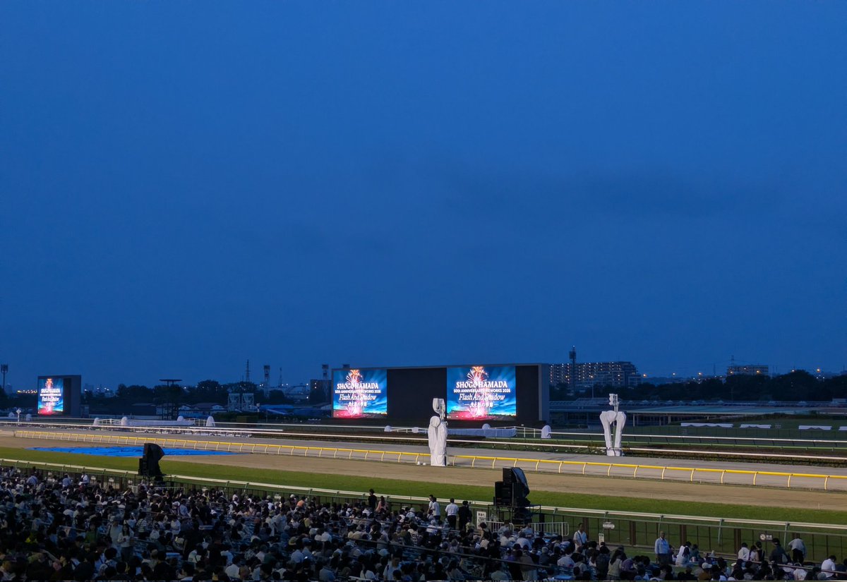 ShogoHamada2002's tweet photo. SHOGO HAMADA 50th ANNIVERSARY FIREWORKS 2026 FLASH AND SHADOW～光と影の季節～

ロックナンバー、バラード共に楽曲にマッチした演出で素晴らしかった！🎆

「花火」を最後に持ってくると思っていたけど、「家路」のクライマックスの花火に心打たれました✨️　

#浜田省吾 https://t.co/RdgDj8WEp4