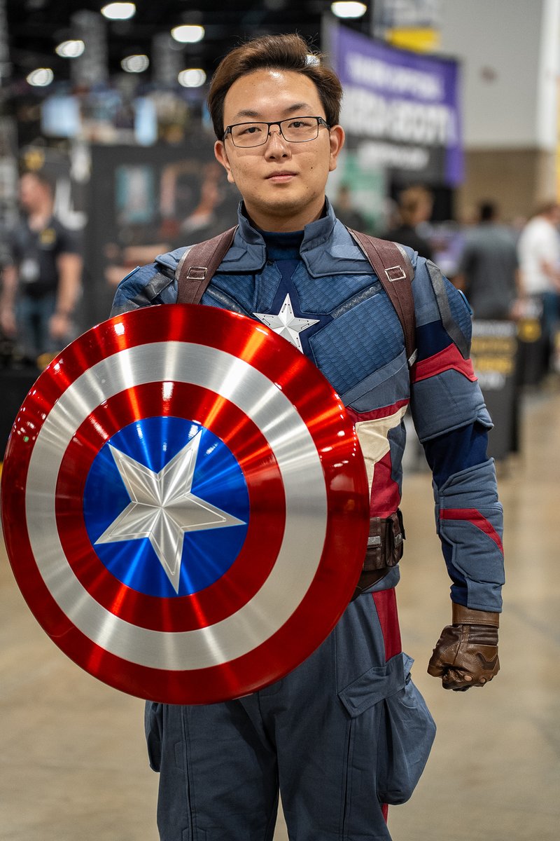 fanexpodenver's tweet photo. Happy birthday to the first Avenger 🎉 Today we're celebrating Captain America. Whether you're marathoning the MCU, breaking out your shield replica, or just eating cake in red, white, and blue, he deserves all the love.

So how are you celebrating Cap's birthday today? https://t.co/qTmTP5ERt4