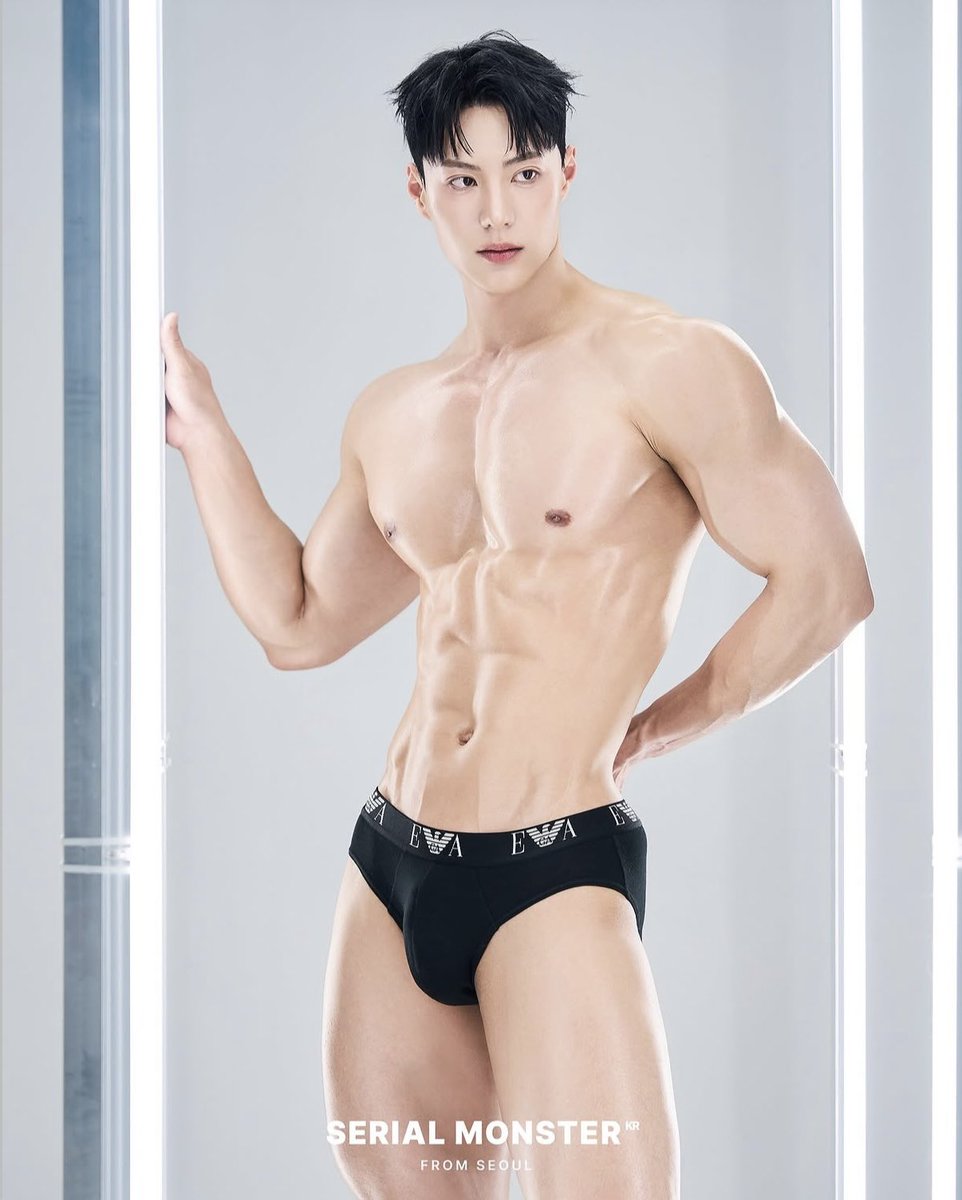 emeew5's tweet photo. IG : eshow_eshow https://t.co/R0V7XViFzG