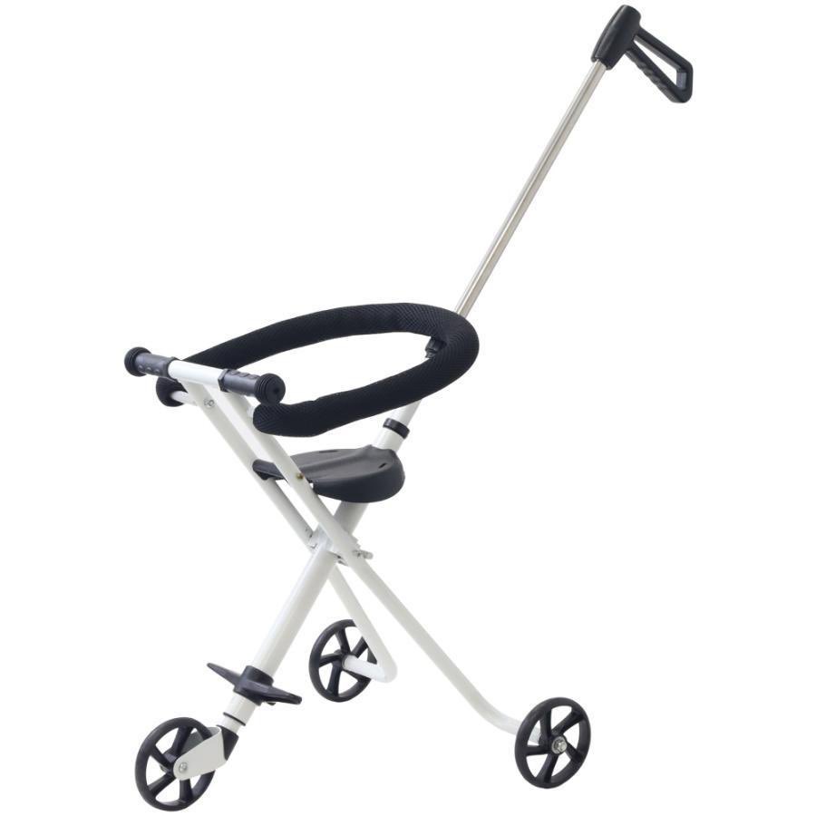 K_Link_'s tweet photo. 【ご注意】軽量三輪車をご使用の親御さん、お子さんから決して目を離さないでください。昨日ガードのない製品から自力で降りようとした外国人のお子さんが頭から転落しかけ、わたしがギリギリで抱き抱えてことなきを得ました。親御さんも周囲の大人も全然気づいてなかったので本当に肝が冷えました…… https://t.co/47bn0QsHSv