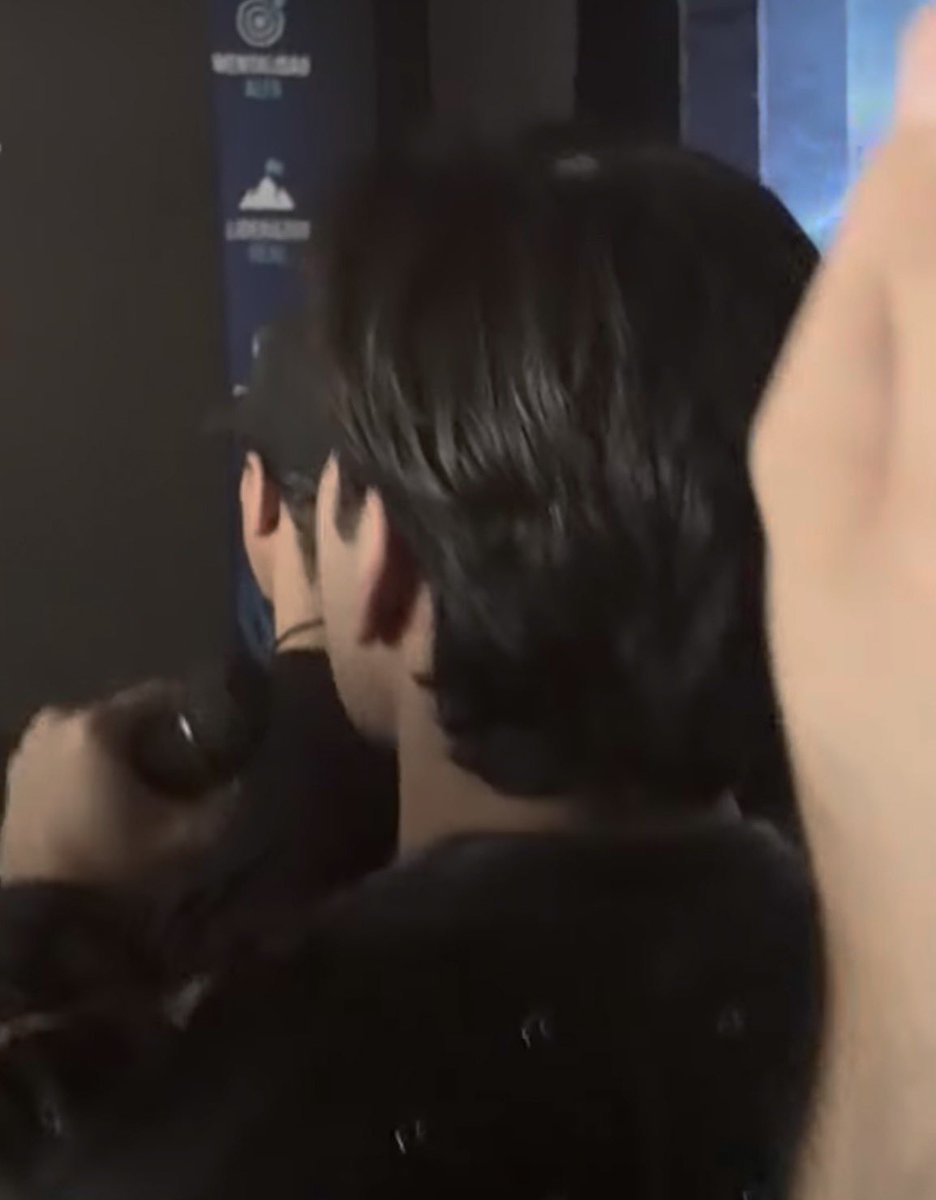 fckgstt's tweet photo. EL VIDEO DE AARON HACIENDO SU ESCENA OMG QUE ORGULLOSA Y EMOCIONADA ESTOYYYY😭 https://t.co/uH66ByIiS7