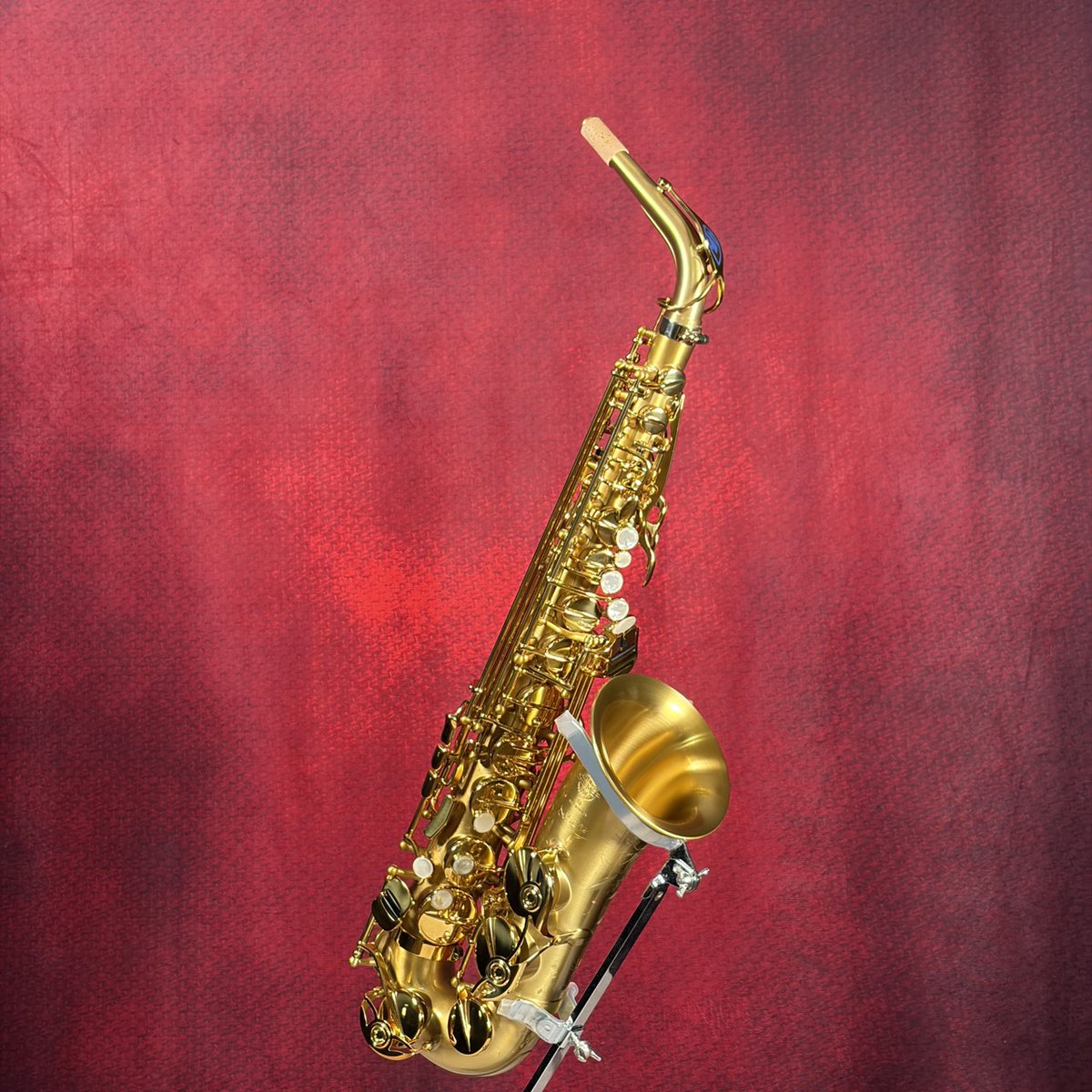 shima_shinjuku's tweet photo. #JAZZ #サックス ・ #クラリネット フェアin新宿
本日から開催!!
#Selmer #セルマー の各種サテン仕上げや #EASTMAN のノンラッカー仕上げも揃ってます✨
▼特設ページ&試奏予約▼
https://t.co/434szWkykg
#吹奏楽 #木管楽器 https://t.co/MYnLmHOydI