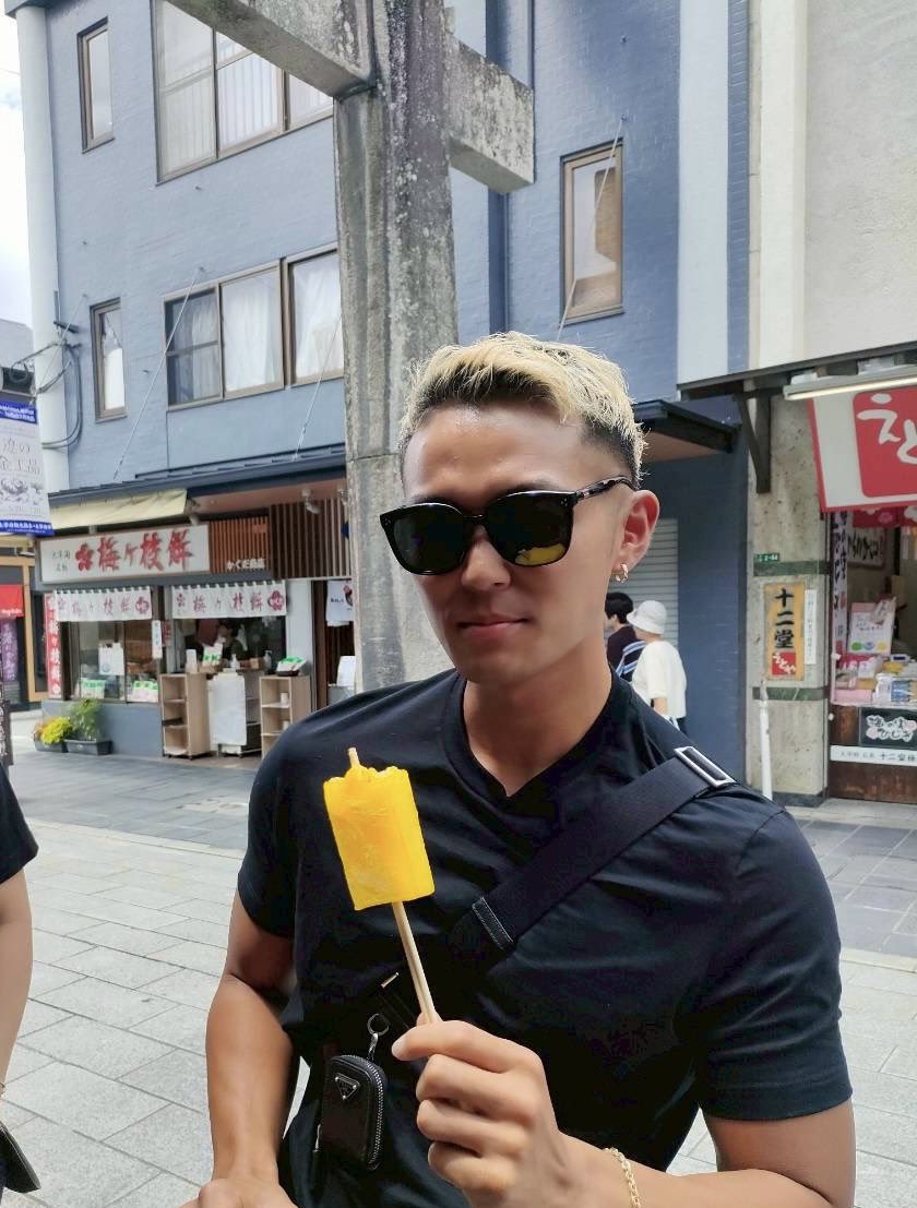ymt85k's tweet photo. 葛餅アイスバー似合わないランキング１位 https://t.co/GTTuwAjbVG