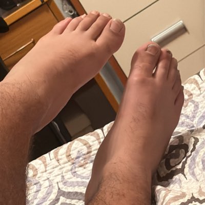 piedihub's tweet photo. my feet on #onlyfans 🦶🏻😈 https://t.co/6FL5PJgvPy https://t.co/EISUKSqC2i