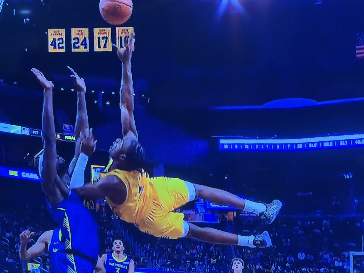 ayeeerayray's tweet photo. @Klutch_23 Like ???? https://t.co/BXP249M89f