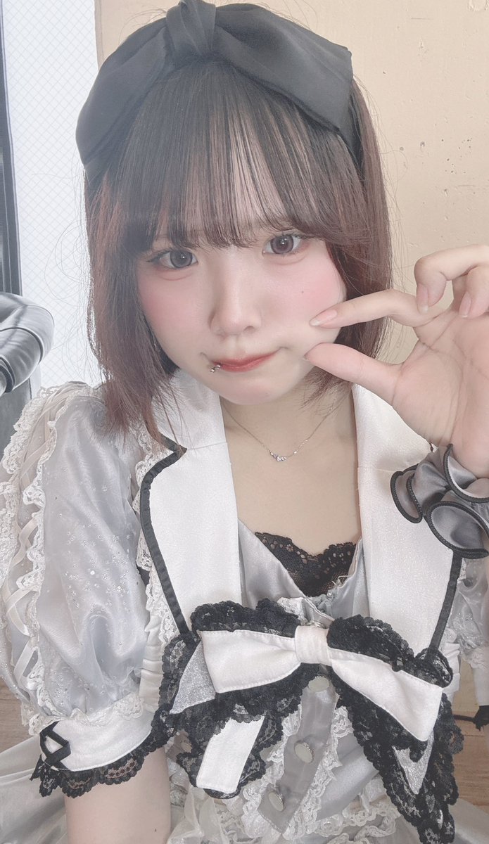 liu_tweeny's tweet photo. しゅ！！17時まで待ってるよ~ꢏꢷ^ᴗ ̫ ᴗ^ https://t.co/muzOH3LjLb