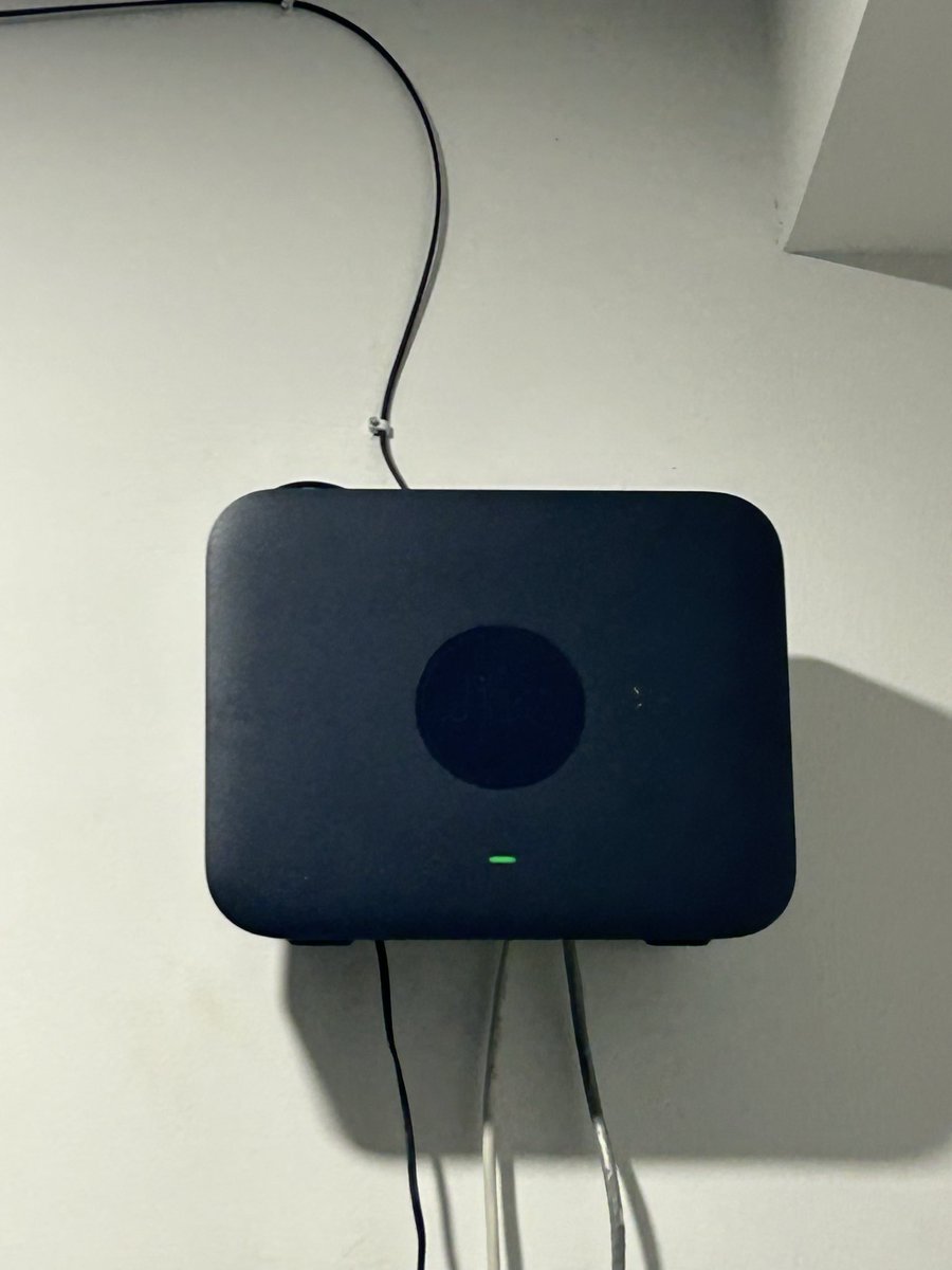 ai_engineer_x's tweet photo. Having to deal with five whole days of a broken connection and repeated unresolved complaints is incredibly frustrating. Here's a draft for your X post that gets right to the point:
It's been 5 days of absolute nightmare with @JioFiberCare. My connection issue isn't resolved, despite an engineer visit, a new modem, and countless empty promises. Three tickets were closed without fixing the problem, and the latest one was closed yesterday too. I've paid for a whole year and now I'm regretting not going with a local provider.

I would like to throw this into garba donut can’t do as i have paid for 12 months, please return my money
@JioCare @jio_fiber