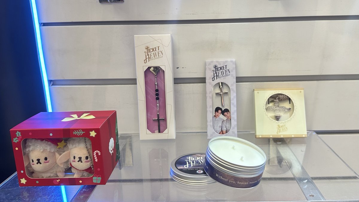 GmmtvShop's tweet photo. บูธ GMMTV OFFICIAL MERCHANDISE ใน Ticket to Heaven Fan Party เปิดแล้วน้า แวะเก็บ OFFICIAL MERCHANDISE ไว้เป็นความทรงจำที่สวยงามกันน้า

GMMTV OFFICIAL MERCHANDISE BOOTH
4 July 2026
10:00 AM onwards
MCC HALL FL. 3, THE MALL LIFESTORE BANGKAPI

#TicketToHeaven
#GMMTV https://t.co/rE8XJnU8qk