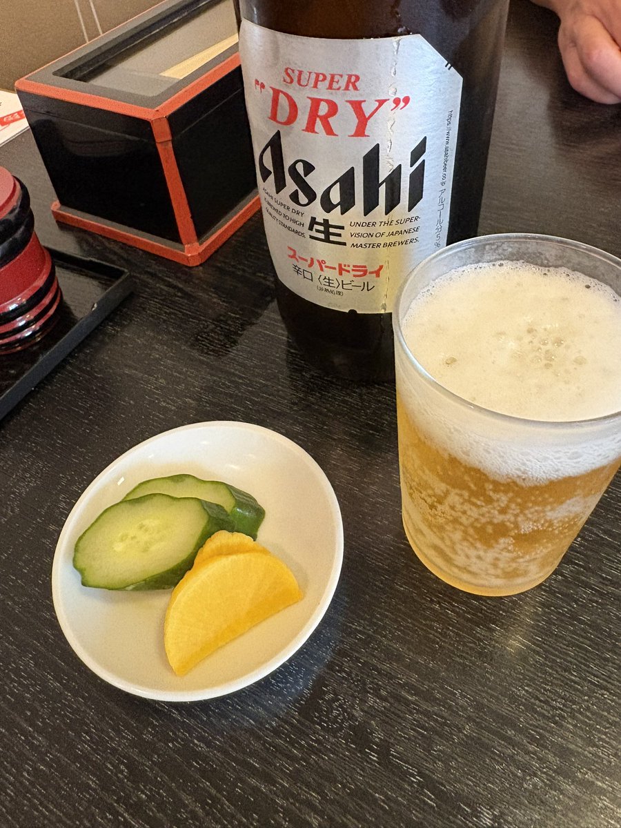 menu0319's tweet photo. 今日は旦那さんの誕生日🎂
お昼は近所の蕎麦屋さんでランチ🍚
ここのたまご丼が美味しすぎて蕎麦と迷っていつも食べちゃう😋
あー美味しかった✨ https://t.co/6LT54DVPD1