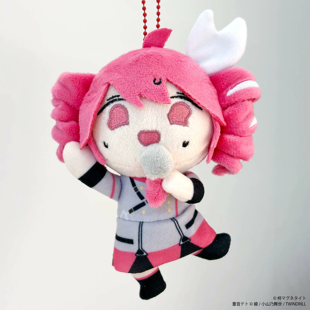 ctctyo_H's tweet photo. 【店舗入荷情報】
重音テトぬいぐるみマスコット　柊マグネタイト/瀬奈悠太Ver. 【CTCRECORDS】
https://t.co/q26xPqNugp

人気曲「テトリス」から、瀬奈悠太氏が描く重音テトが
ぬいぐるみキーホルダーになって登場！
バッグにも付けられる160mmサイズです。 https://t.co/x81Yd6yfg6