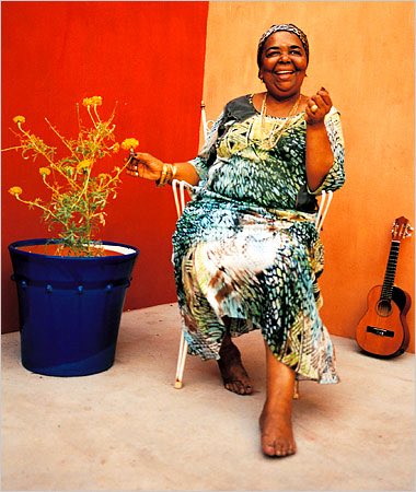 jfkwia's tweet photo. @_Zeets @erinoverbey Was also the home of my favorite female vocalist, the amazing “barefoot diva” Cesaria Evora https://t.co/HdMdVHOmw3