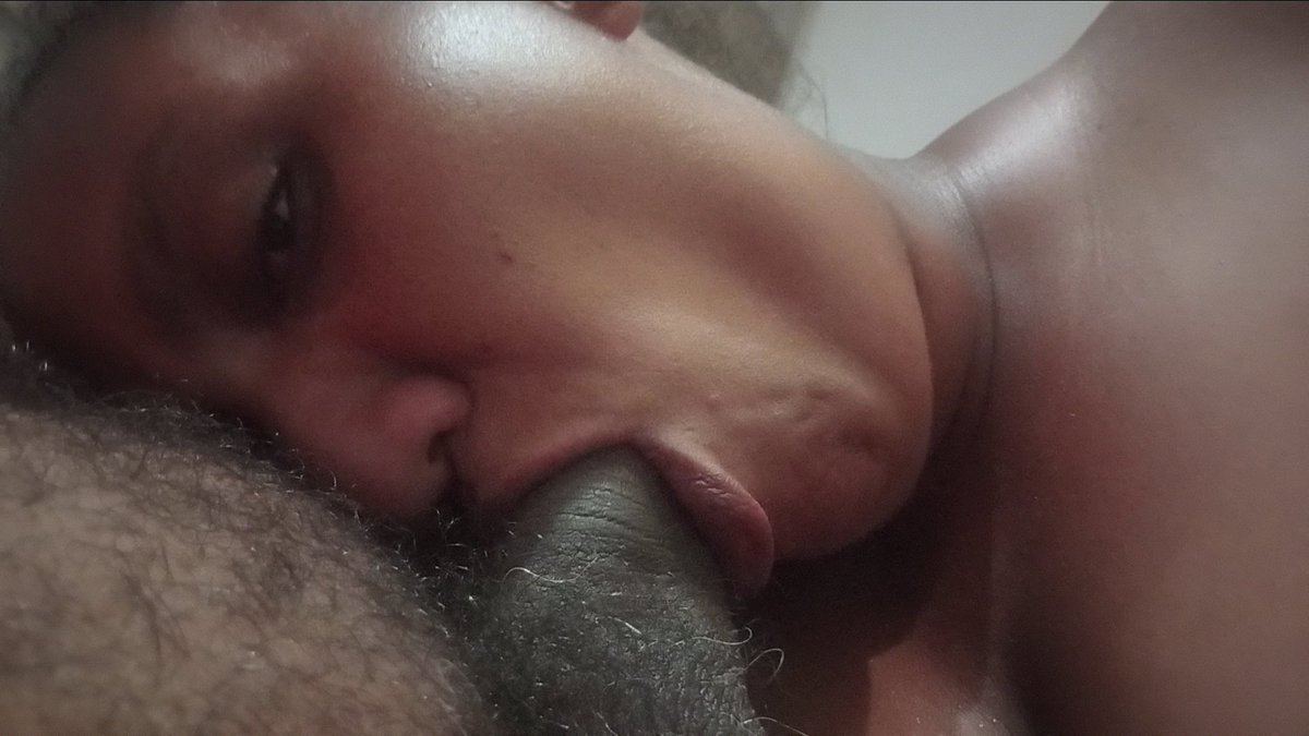 Rawasfuk74091's tweet photo. COME ON GUYS LIKE FOLLOW SHARE DM ME SO I CAN KEEP SHOWING U HOW AMAZING I AM AT THIS PLEASE GUYS https://t.co/Oj8gSxuHKs