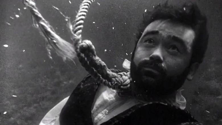 UsuarioZer0's tweet photo. Siempre me deja triste el cuento de #Bierce El incidente del puente del Búho (es terrible, demoledor). La versión de #TheTwilightZone es extraordinaria. En realidad fue un corto hecho en Francia que vio Rod Serling en un festival y lo compró para transmitirlo en TTZ. https://t.co/vFWb4pbGgJ