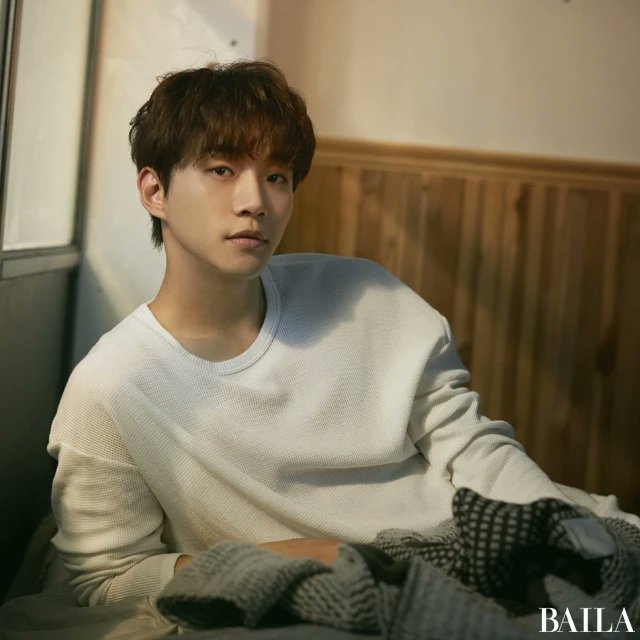 ModeunnalI's tweet photo. 원본사진 갖고 왔어요
혹시 제가 잘 모르고 올린 사진을 저장 하신 쌤들 계시면 삭제하시고
요⬇️ 사진으로 저장하셔요🙇‍♀️

진짜 너무너무 잊쁘네요😍

🔗https://t.co/mWwJqvXEDS

#이준호 #LEEJUNHO https://t.co/NoemRvJ4WF
