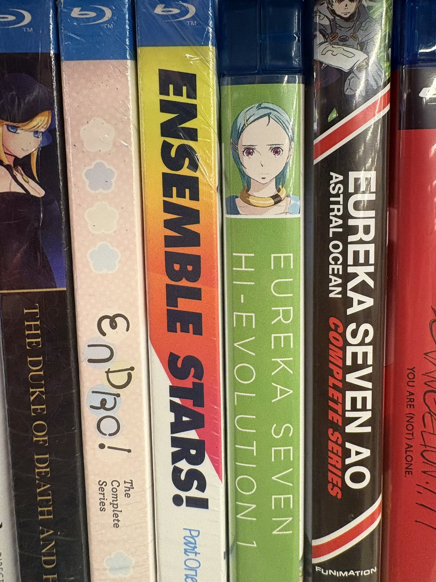 Nzpekka1's tweet photo. OH MY GOD LOL I CANT BELIEVE I FOUND THIS IN A JB HI FI https://t.co/9SydLqkca8