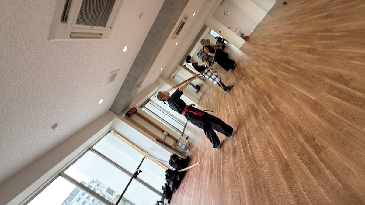 yuinomenotyou's tweet photo. 初めての一日練習4人＋1でやってます！！ https://t.co/p9AT63jfY4