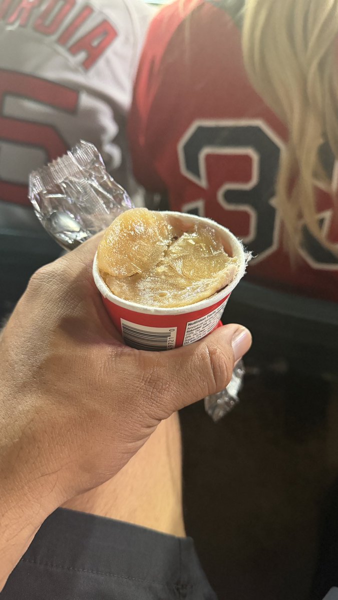 _oi_bruv_'s tweet photo. @Angels garbage ice cream too https://t.co/zVSVFaHVck