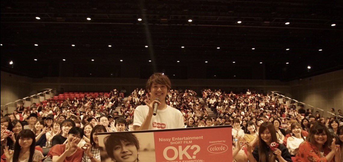 nissy_yuu's tweet photo. 待て、、、、同じ服でマジお揃いすぎる、、、、 https://t.co/Bx78loIiAc