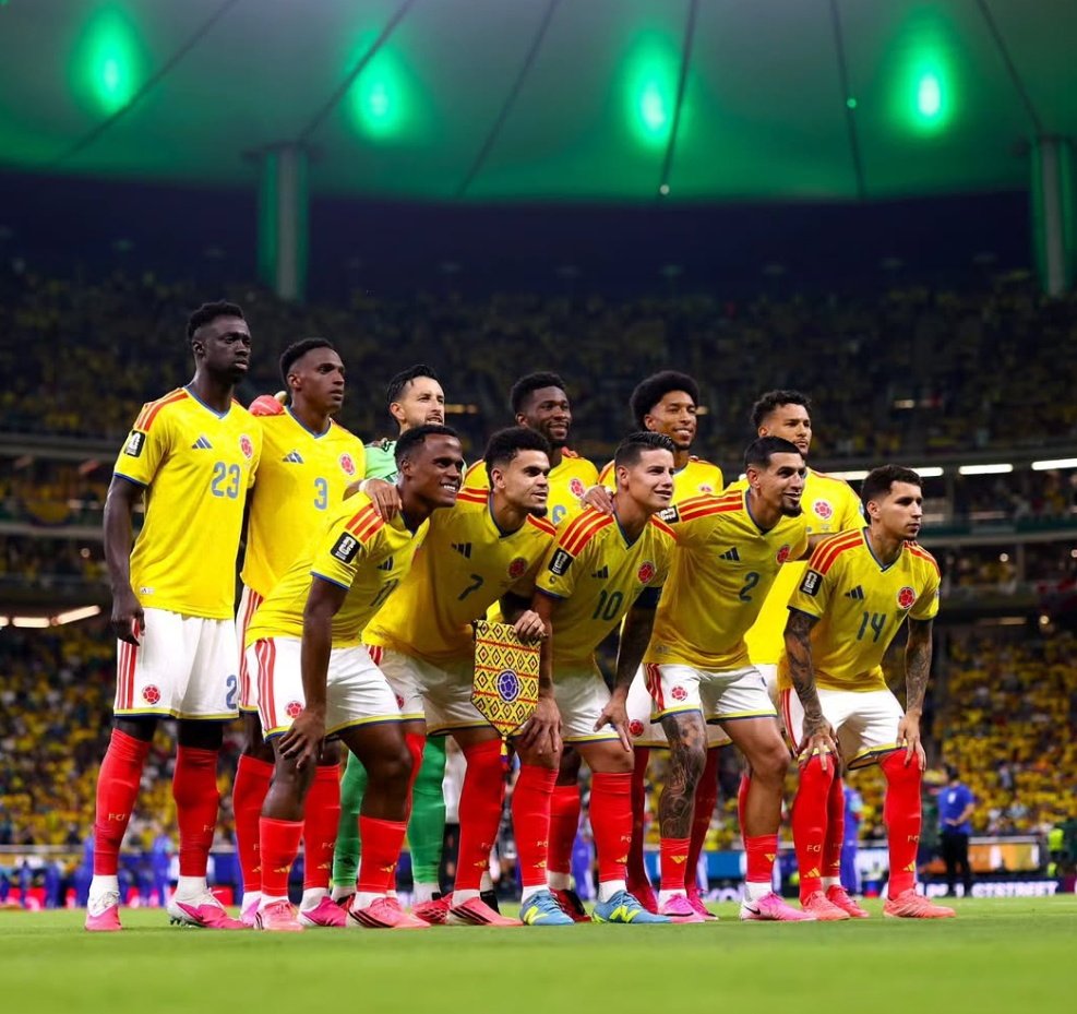 erikx_19's tweet photo. 🇨🇴 La Selección Colombia se va a convertir en el primer (y logísticamente único) país en disputar esta Copa del Mundo en los 3 países anfitriones.

🇲🇽 CDMX, Guadalajara.
🇺🇸 Miami, Kansas.
🇨🇦 Vancouver, el 8 de Julio.

Otra curiosidad más para nosotros. https://t.co/A7GJpd5XFn