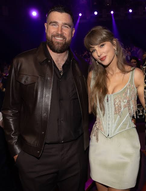DogHouse9513's tweet photo. Congrats to @taylorswift13 &amp; @tkelce 

#TaylorSwift #TaylorSwiftWedding https://t.co/I7lgVjQ3Wr