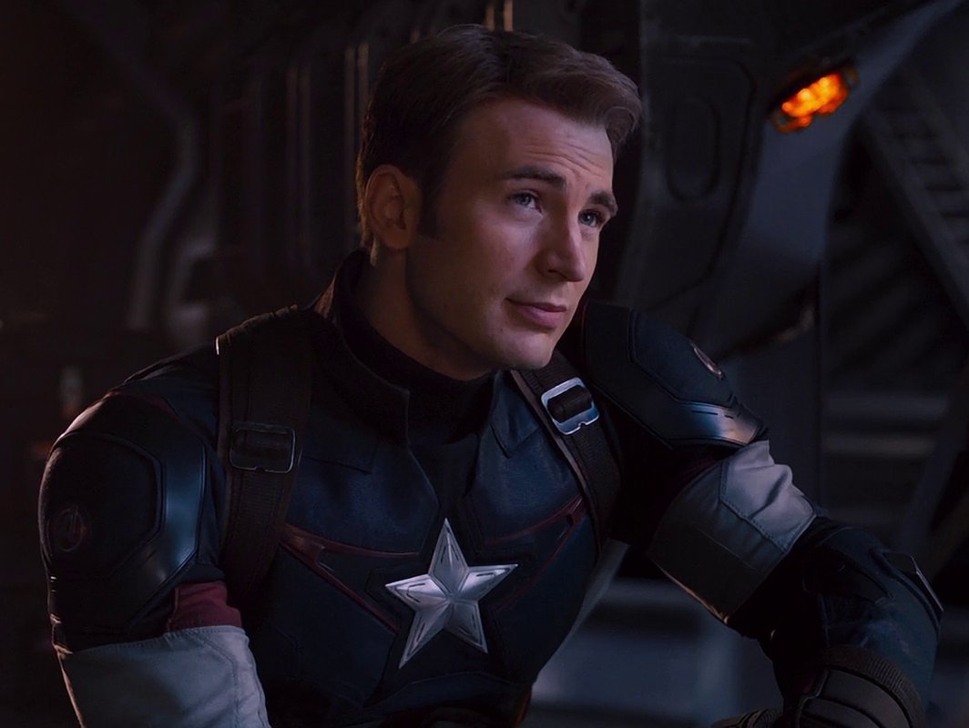 captaincupkick's tweet photo. The only anniversary worth celebrating today is Steve Rogers' birthday!

Everyone say happy birthday 108th birthday to him NOW https://t.co/8kSMPuvt81