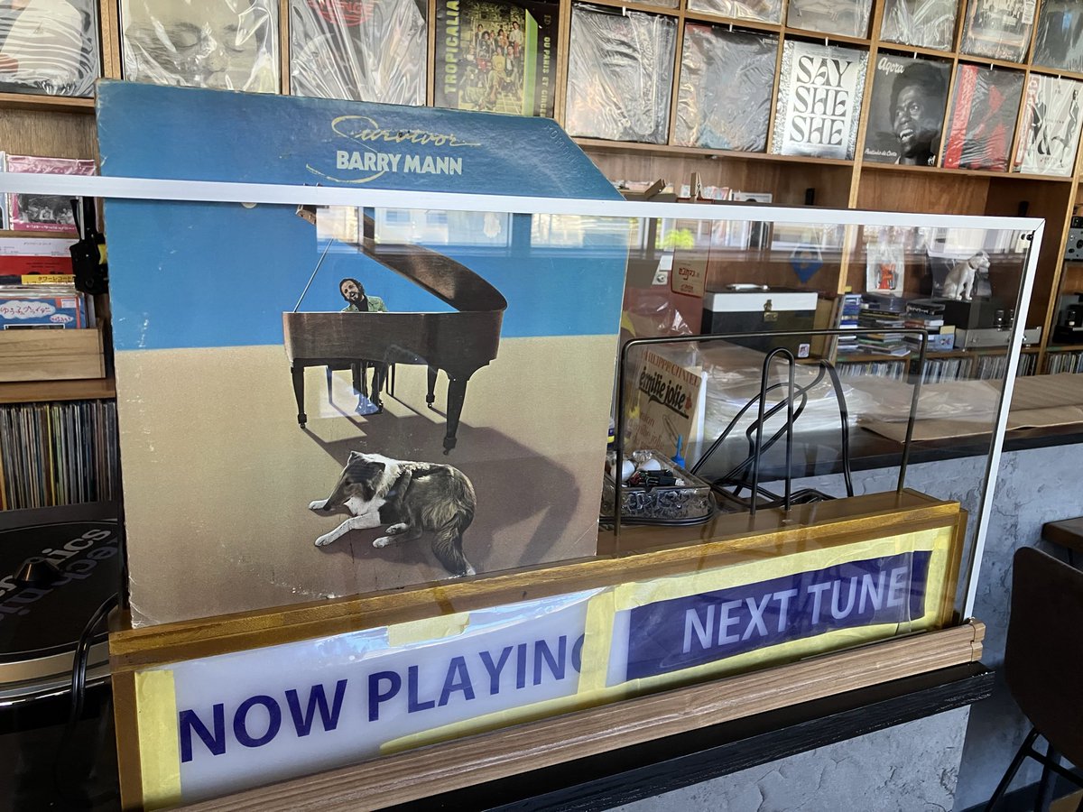 Intersection3rd's tweet photo. 本日の開店作業中のBGMは
BARRY MANN / Survivor
です
カット盤の切り口が深い…
中古7インチと100円レコ追加しました
本日も暇があれば差し込んでいき〼
後ほどカレンダー貼り付けます
本日は22時までの営業です
#intersection_oknw
#BARRYMANN
#musickissa
#vinyl
#okinawa https://t.co/kLBiCzRDmR
