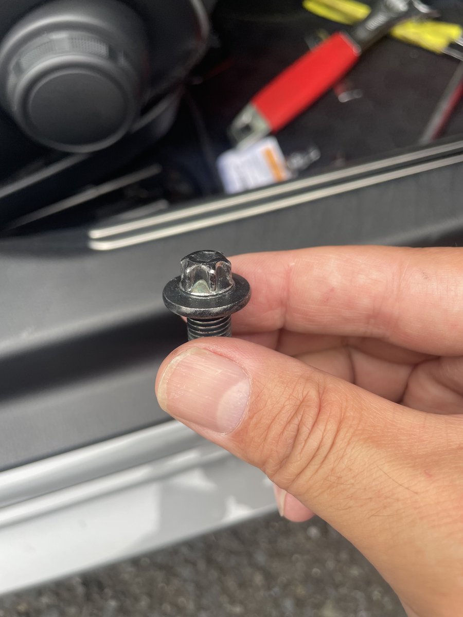 Cx5Zotto's tweet photo. こいつにまんまと苦しめられました
この世から消えてくれ🙄
E12トルクス必要？ https://t.co/enmfz4T4t9