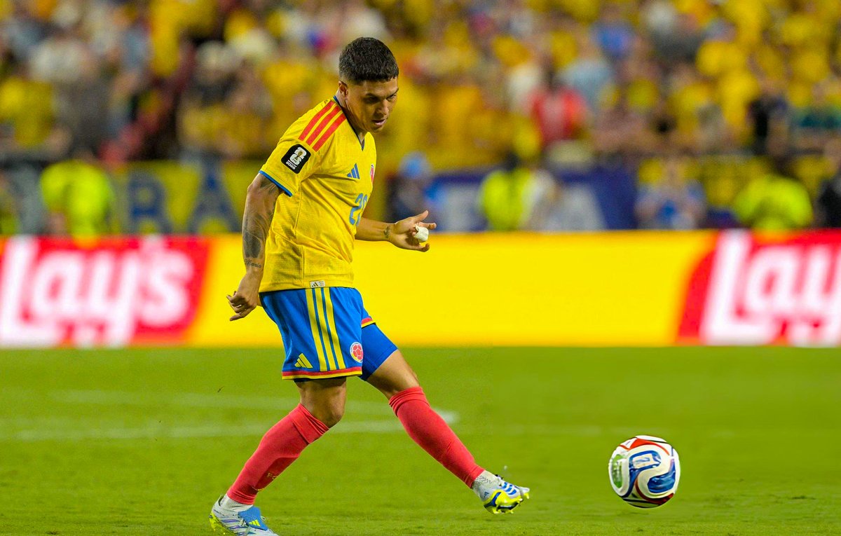 i3merz's tweet photo. Juan Quintero #FIFAWorldCup https://t.co/AHT6tA3Kvi