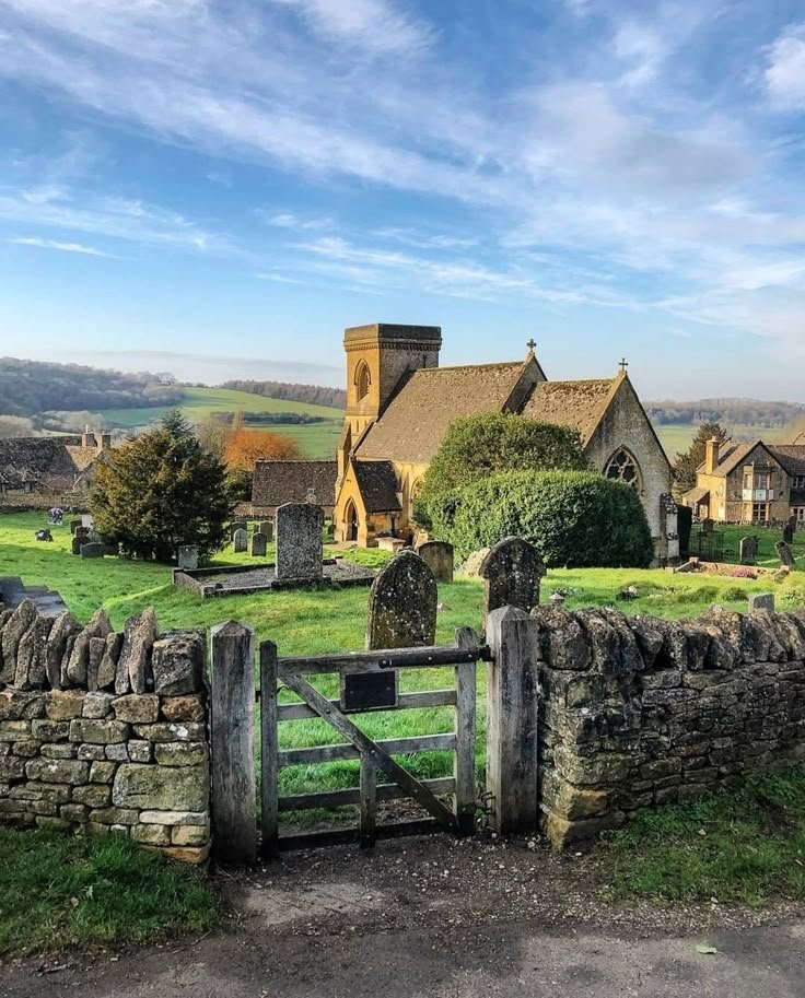 beautyexplorer0's tweet photo. English countryside https://t.co/2junMwkWrV