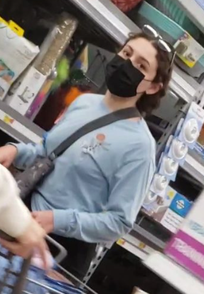 giselesouzadavi's tweet photo. Teenager in the market #creepshot #candid #nolimitt #flash Spicy version in comments (no joke) https://t.co/YXBYUGkcYN