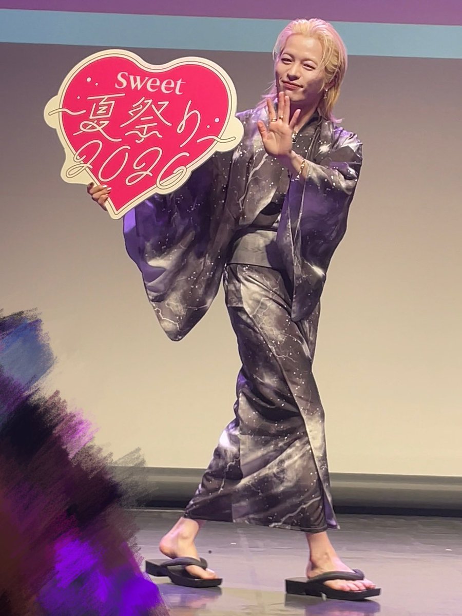 paradiserice's tweet photo. sweetさん夏祭り、最高───😭💖
やましょうさんなんと浴衣姿!とっても素敵でした!!!撮影タイムあって大感謝です、全身写せていただき、、
トークも40分たっぷりお話聴けて楽しくて本当にあっというまでした!ありがとうございました🍑👘🤍
#Daydreamin'
#sweet夏祭り2026
#山本彰吾 #THERAMPAGE https://t.co/vGUhh9XK0I