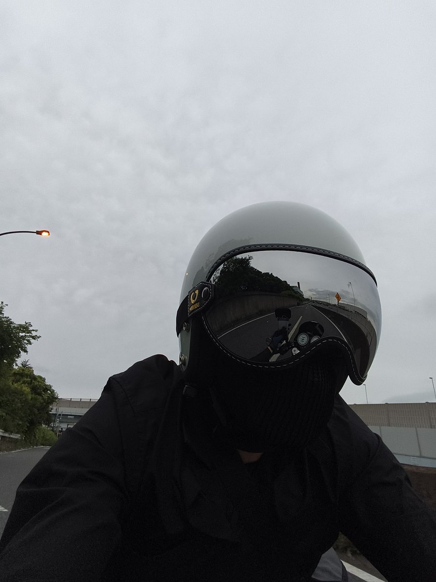 CafeRacer_ST's tweet photo. 新しいゴーグルを試しに走ってきたぜ🏍️ https://t.co/J6MimwmtfX