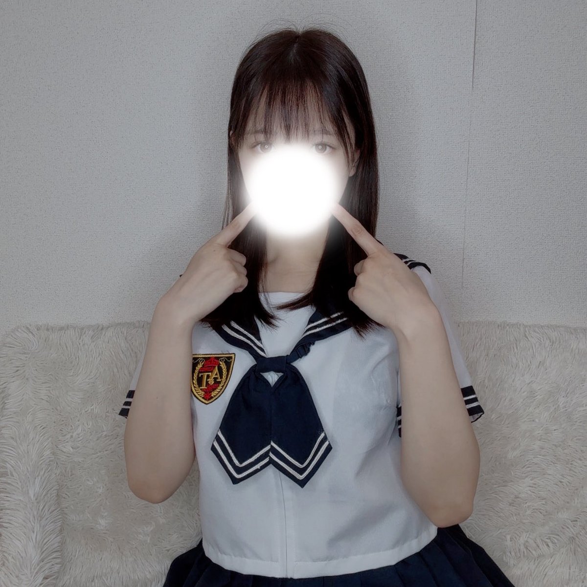 starstar__emi's tweet photo. はじめまして！えみです🩵
やっとアカウントを作りました✨️

いたりいなかったりするので都度ツイートします✨️
今週来週はたくさん出勤します✨️
今日は25時までいます🩵きてね🎶 https://t.co/sT2eBIsvCA